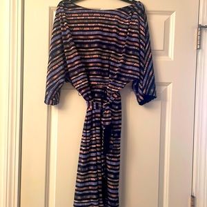 Jessica Simpson size small belted dress.